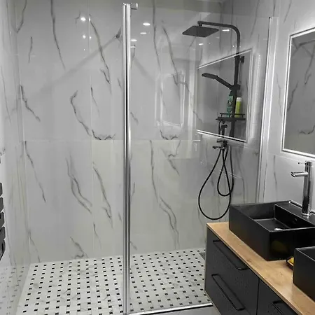 Apartment Superbe Carre Delfino Port De Nice